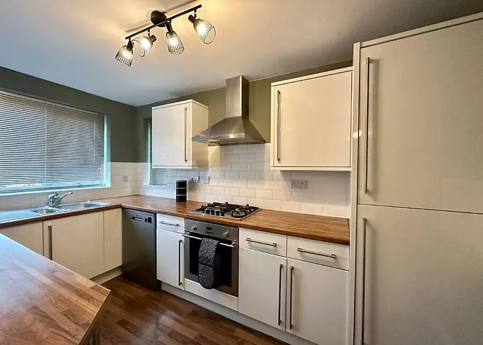 Stylish Modern Flat, Chapel Allerton Sleeps 4 아파트 리즈